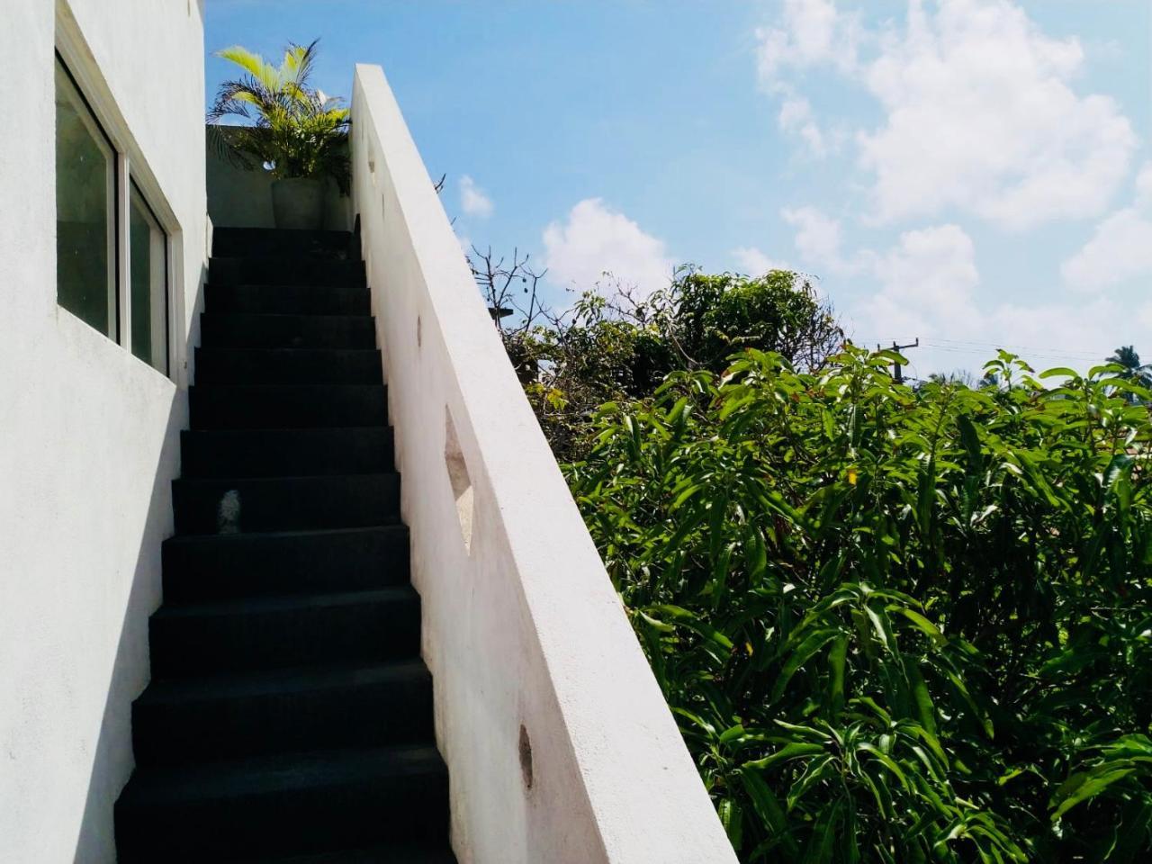 Hikkaduwa Family Inn Exterior foto